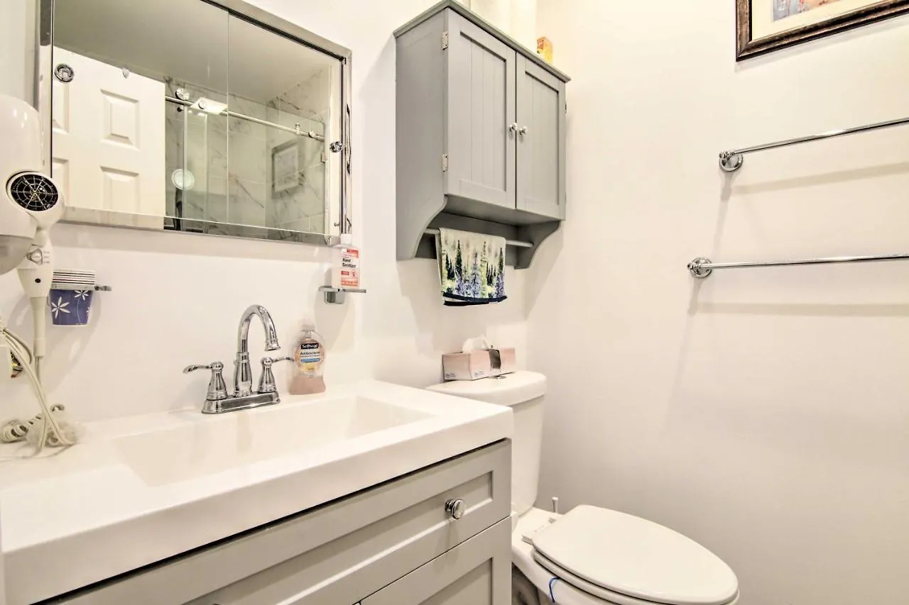 Bayside Ocean City Townhome Less Than 1 Mi To Beaches!