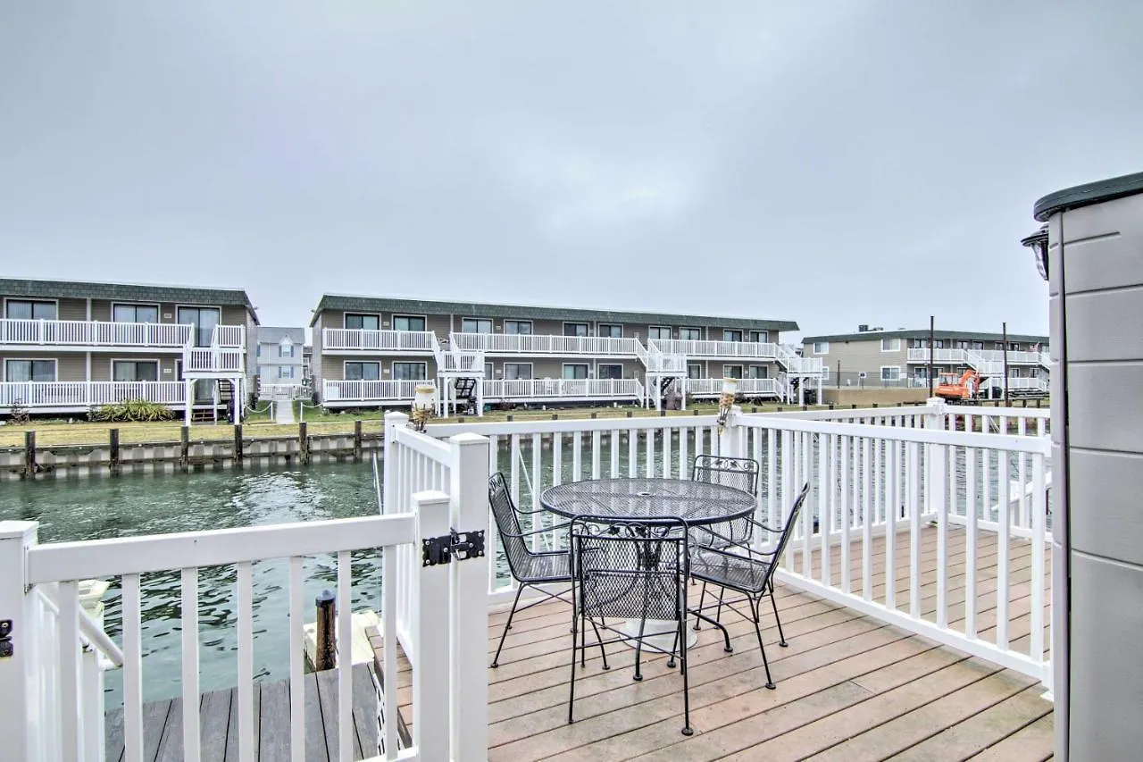 Bayside Ocean City Townhome Less Than 1 Mi To Beaches!