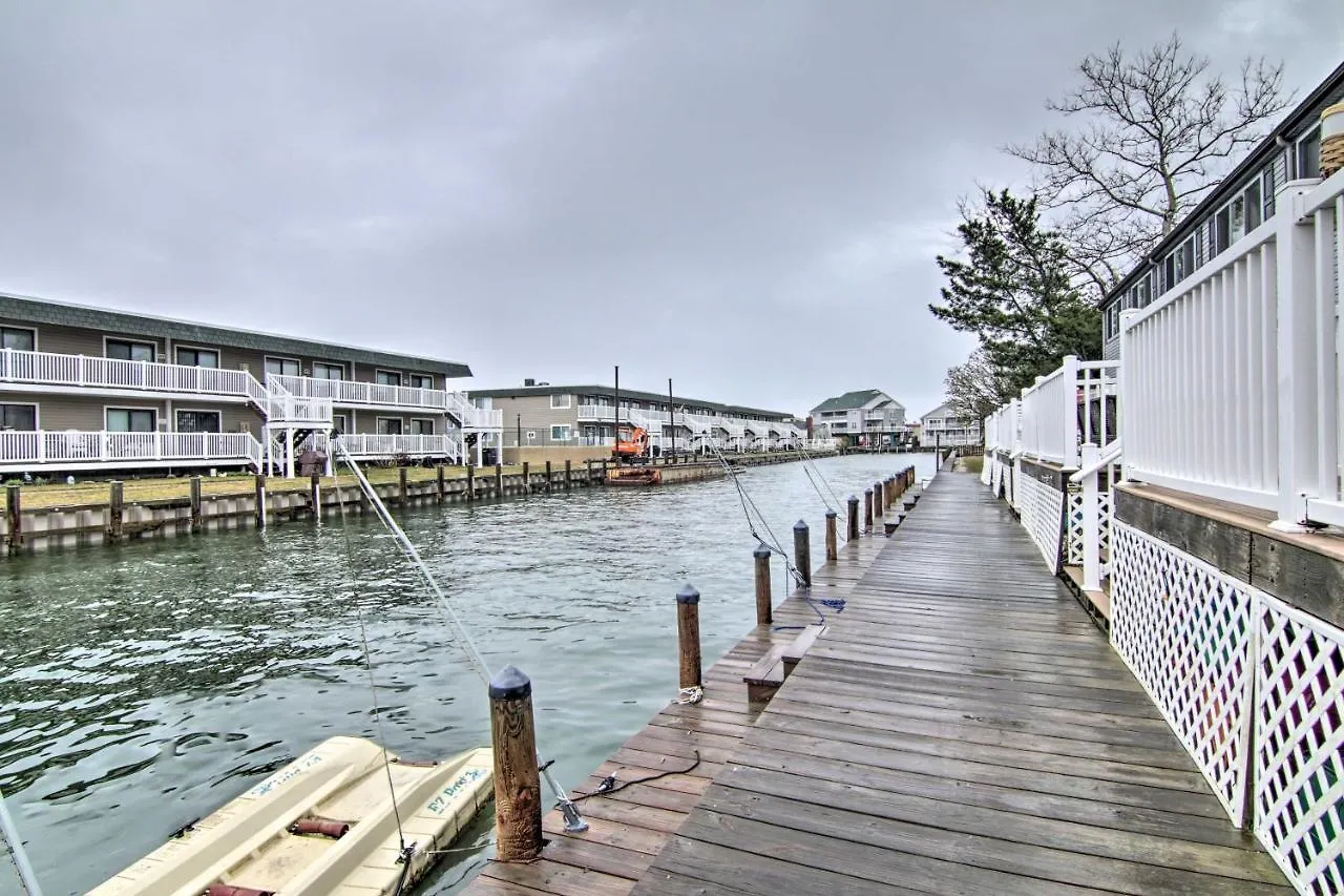 Bayside Ocean City Townhome Less Than 1 Mi To Beaches!